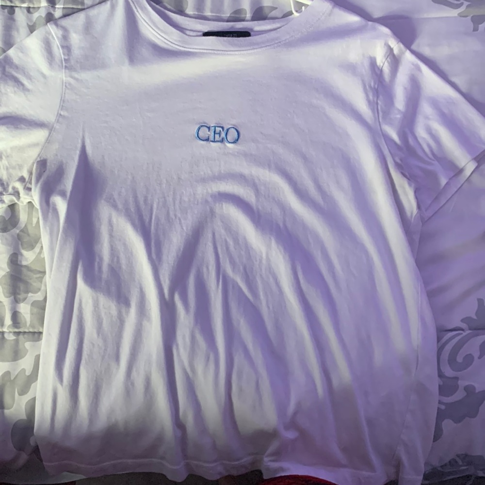 White embroidered tee